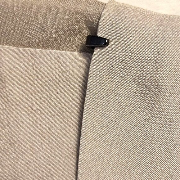 Elie Tahari Women’s Silk Asymmetric Top S – Quiet Luxury Artwear Minimalist - Picture 7 of 13